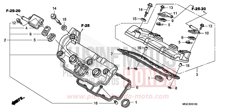 COUVERCLE DE CULASSE de VFR1200F DCT SEAL SILVER METALLIC (NHA14) 2011